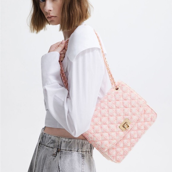 Charles & Keith Cressida Pink Quilted Shoulder Bag - Picture 1 of 9